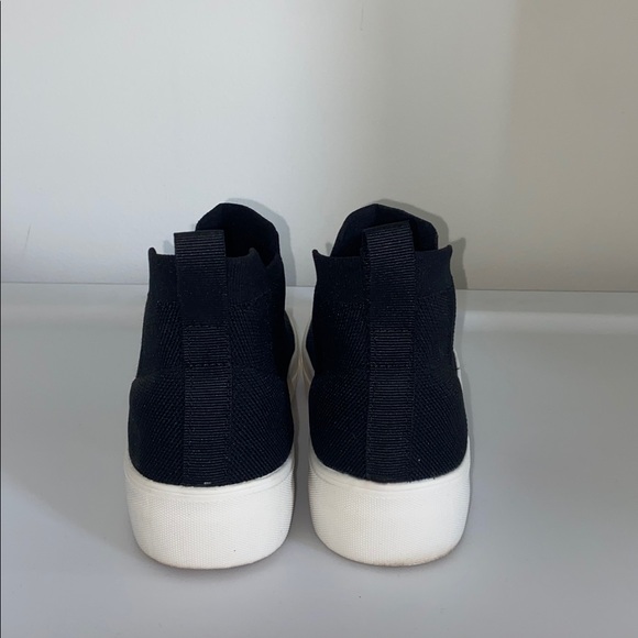 Knit Shoes - Picture 4 of 7